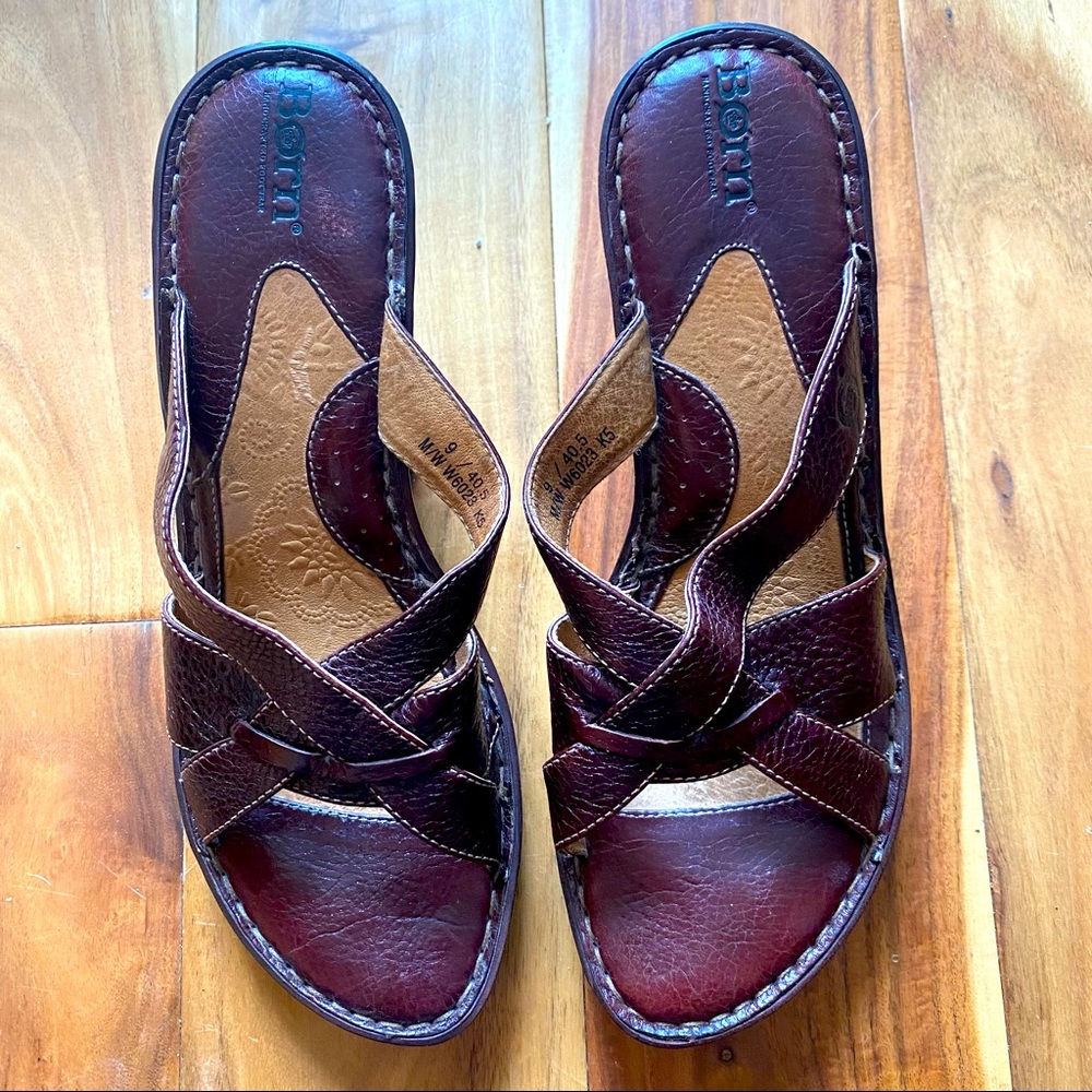 Born Women’s Open Toe Wedge Heel Size 9 in Brown